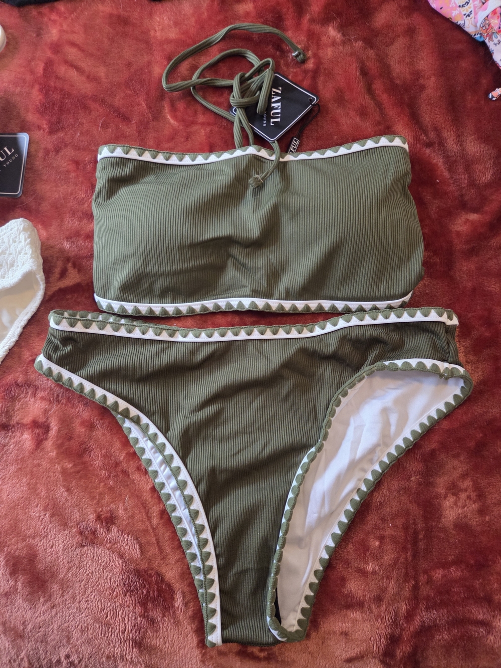 Zaful Olive Green Ribbed Triangle Trim Bikini Set